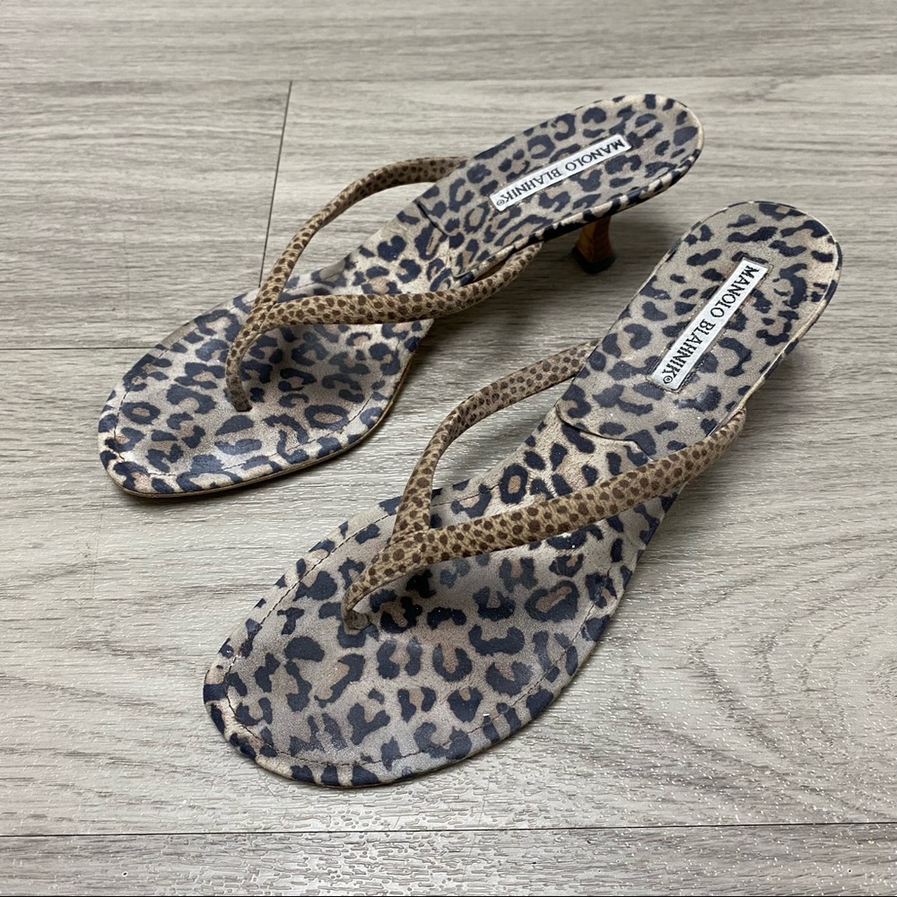 Authentic Manolo Blahnik Leopard Print Kitten Heel Sandals size 39